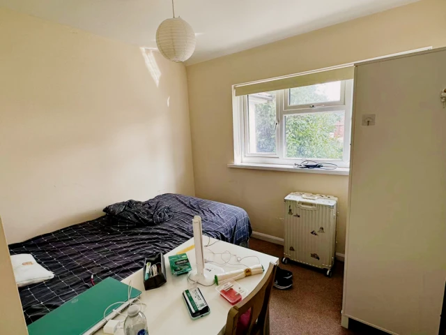 Entire Place·4B2B···Anslow Avenue 3