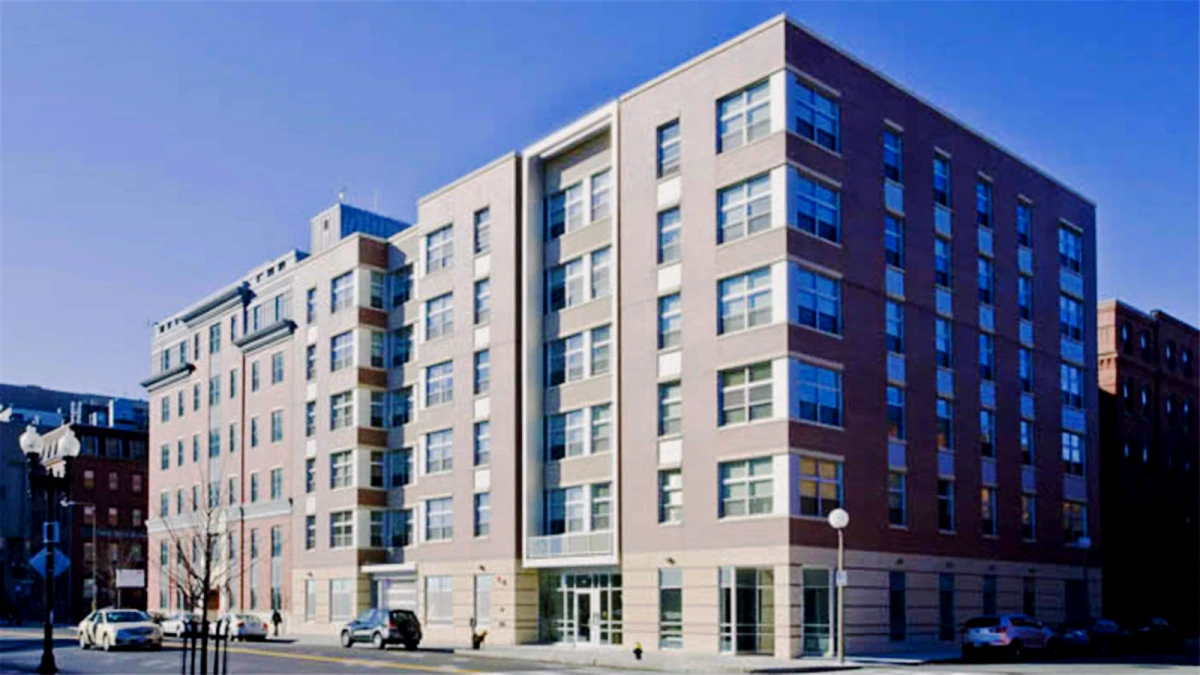 601 Albany Street Apartments 0