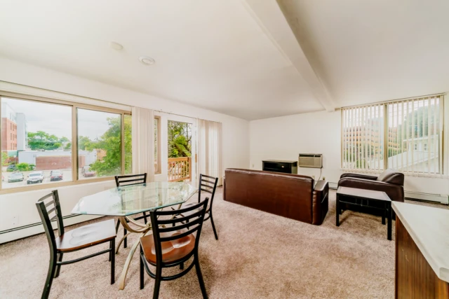 Albert Apartments 4