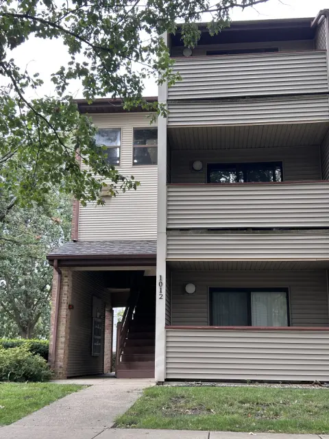 1012 W. Clark, Urbana 1