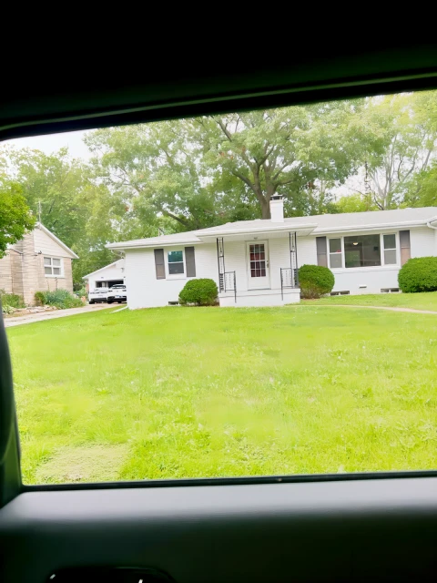 402 Buena Vista, Champaign, IL 61820 4