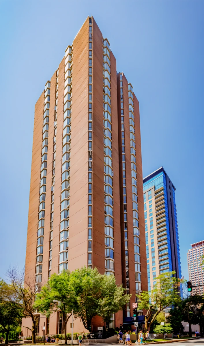 55 W Chestnut 0