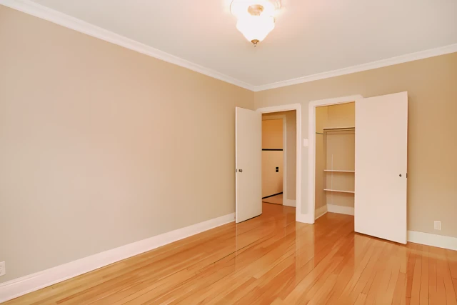 214 Metcalfe 4