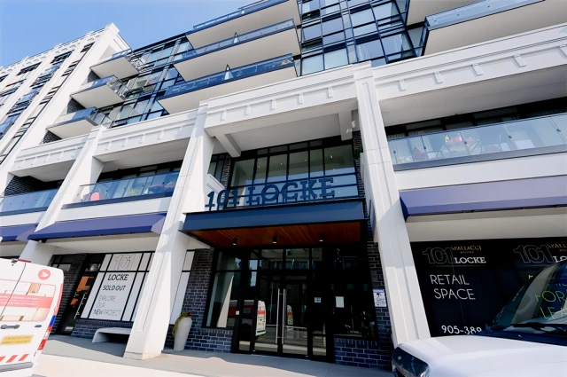 Entire Place·2B2B···101 Locke Street S 1