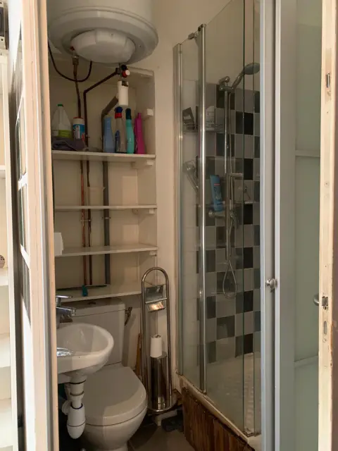 studio in 18e   Montmartre Pigalle 2
