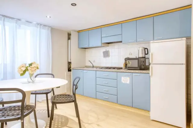 Apartment in Via Federico Confalonieri 1