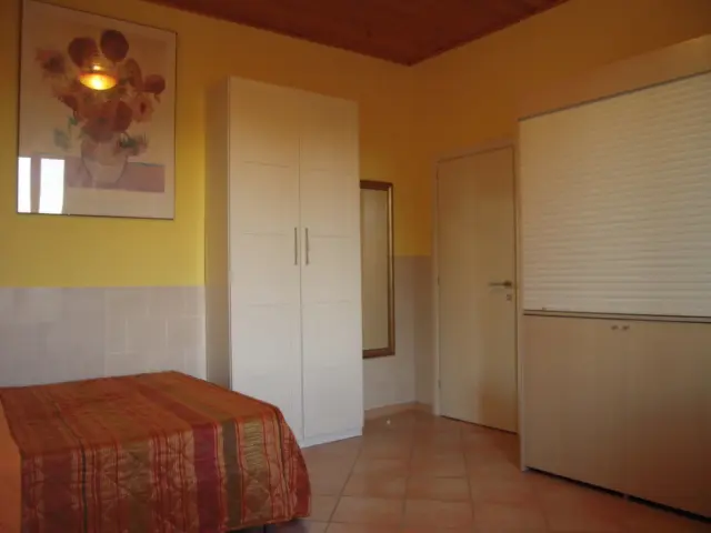 Via Asiago 21 (B4) 4