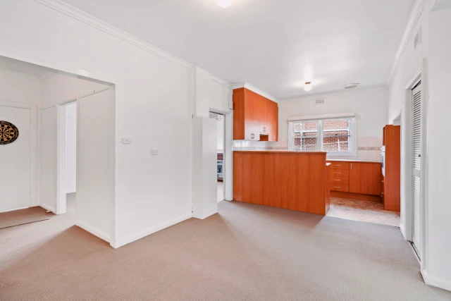 4 Landen Avenue, Balwyn North 4
