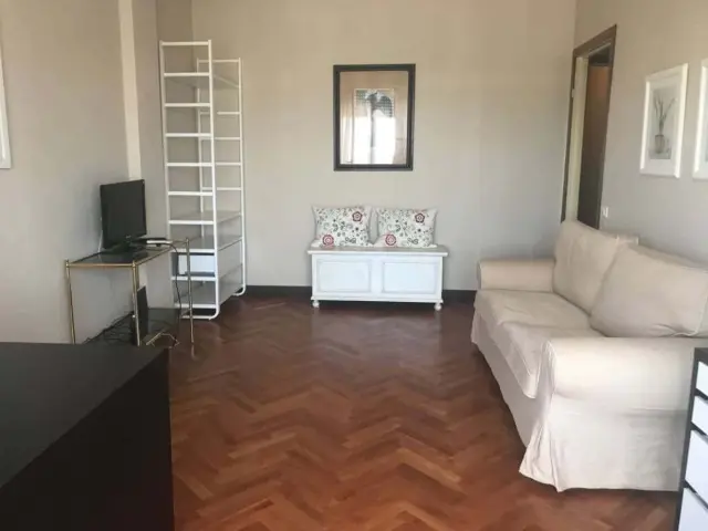 Studio Apartment | Piazza Buonarroti | Fiera area 0