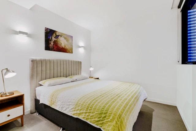 910/108 Flinders Street 3