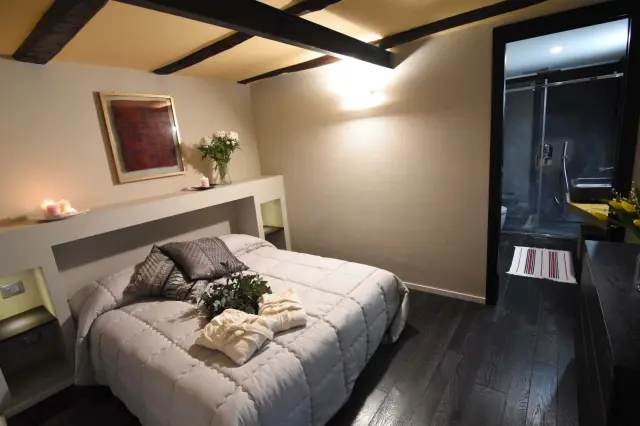 via Nilo 28, Napoli 4