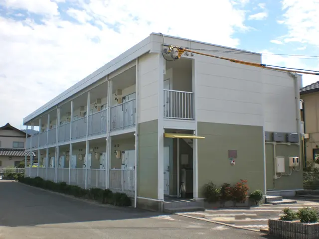 レオパレスリヴァージュ西の京 0
