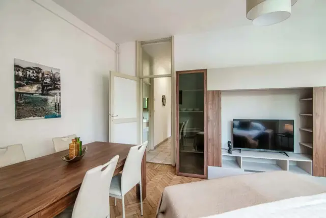 Apartment in Viale Massenzio Masia 1