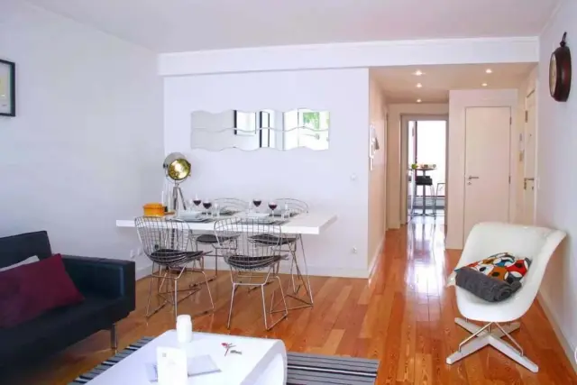 Modern 1-bed Apt w/terrace, moments from Sao Bento Palace 1