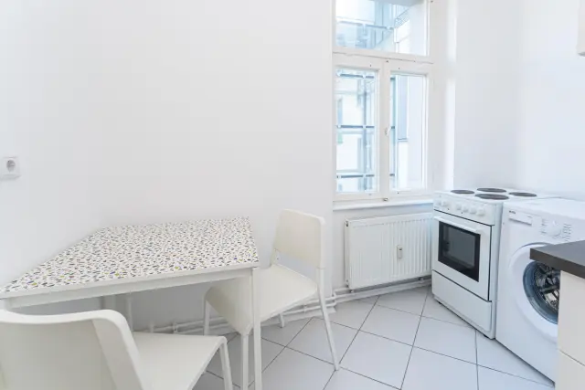 studio near Wisbyer Str. 1