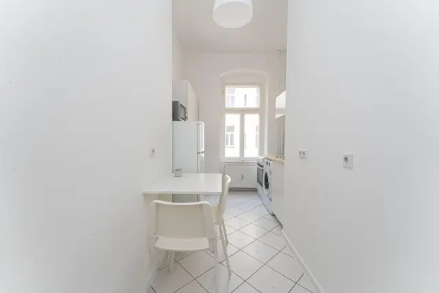 studio near Wisbyer Str. 2