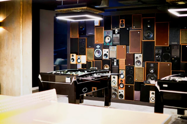 residence near 8, Nobel Way 4