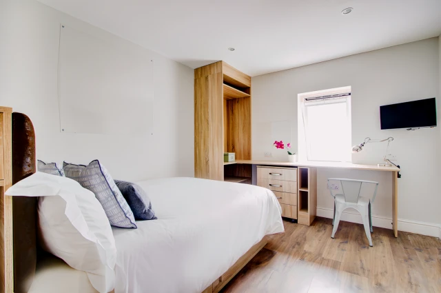 Flat H, Park View 2