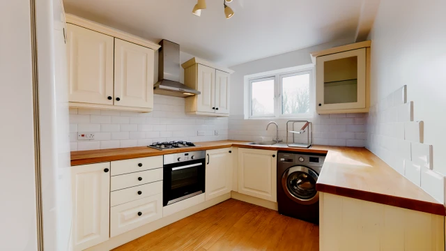 Minet Avenue 18225# 2