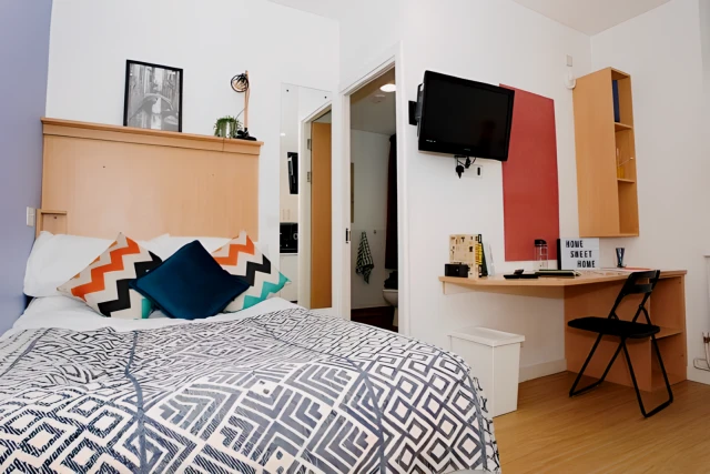 200 Cowgate - Edinburgh student accommodation - 4 Bed Classic Ensuite
