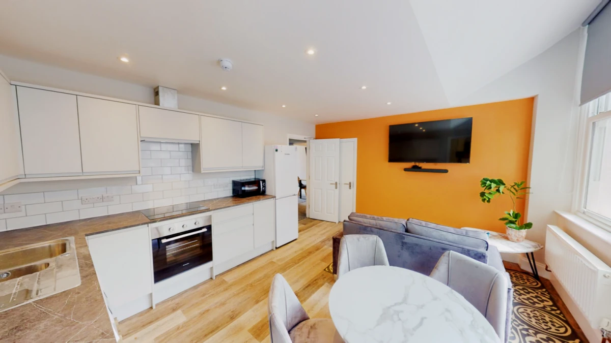 Fitzhardinge House, BS1 2EY 0