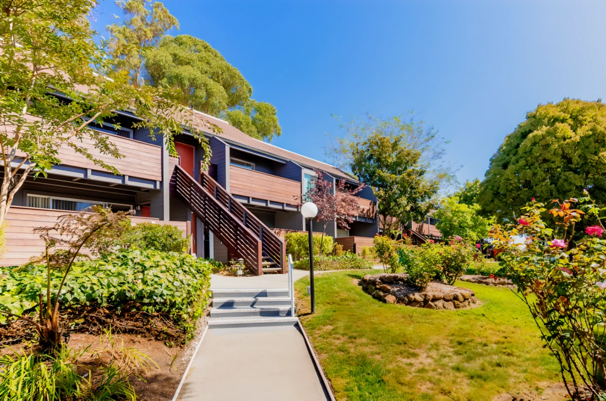 The Hilltop - Santa Cruz student accommodation