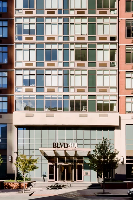 BLVD 401 1
