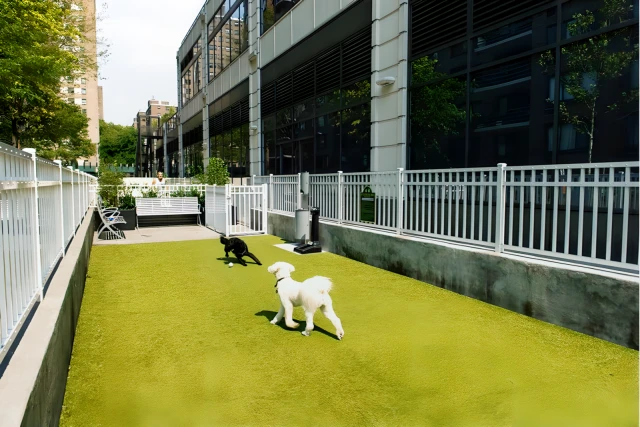 Columbus Square - 801 Amsterdam Avenue 4