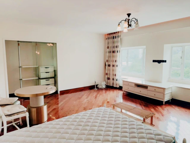 Tuen Mun | Block E, Brilliant Garden 4