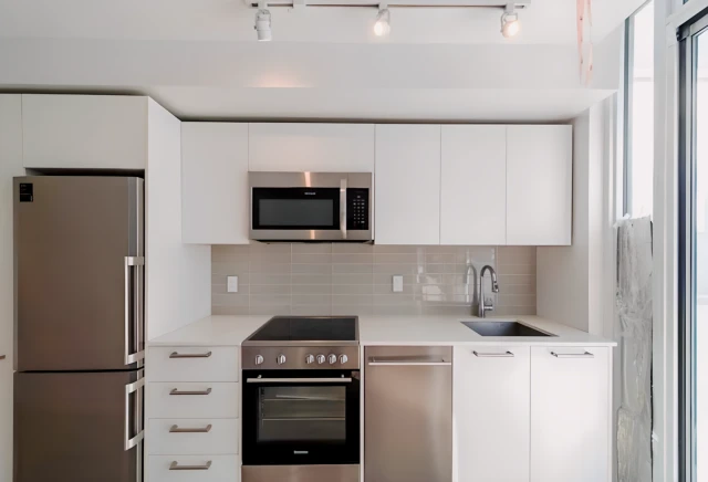 3001 - 28 Wellesley St 3