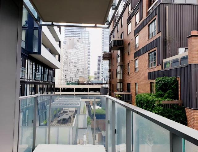502 - 50 Wellesley St E 1