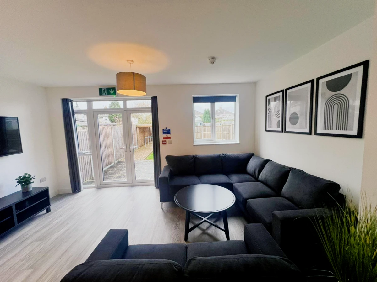 Luckington Road, BS7 0UT 0
