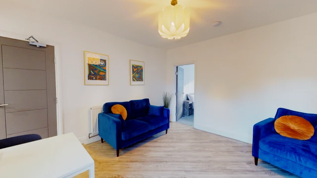 Arthur Street , LE11 3AY 1