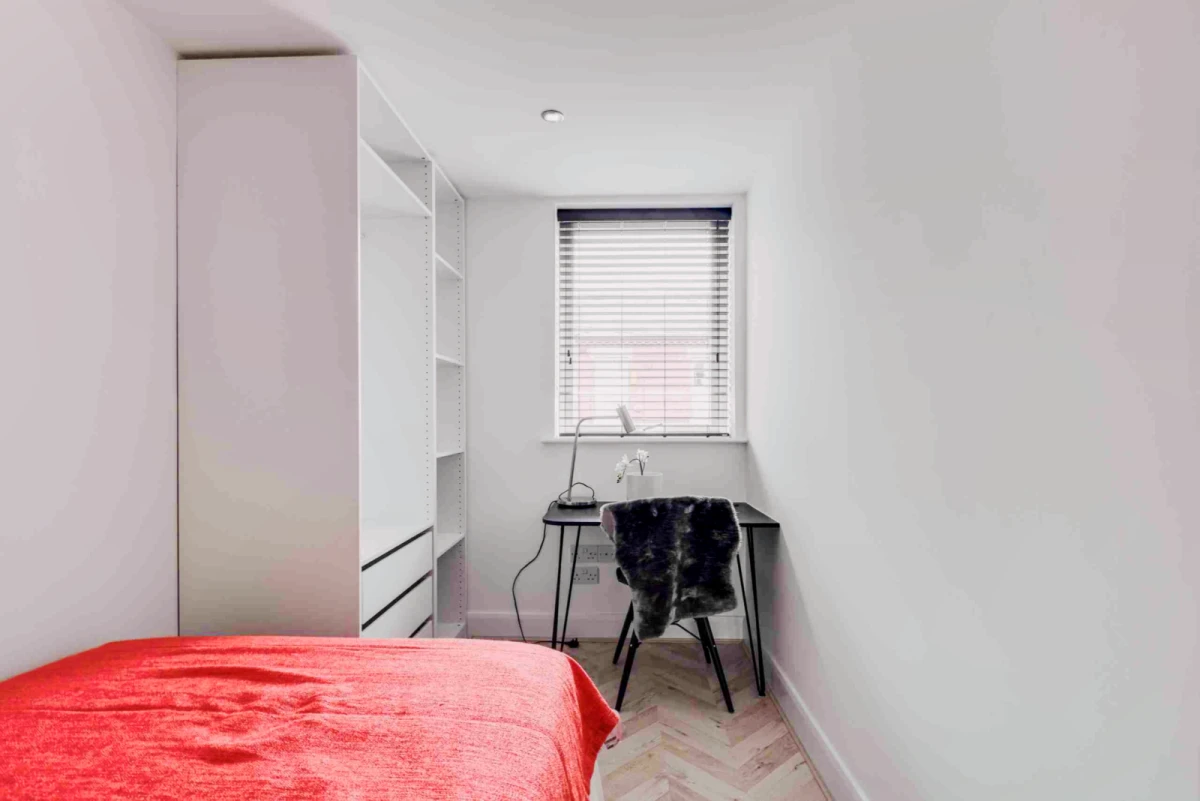 130 Cranborne Road 0