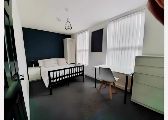 5 Tabley road, L15 3