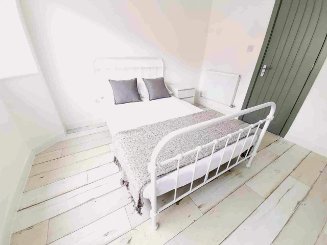 44 Alderson road, L15 4