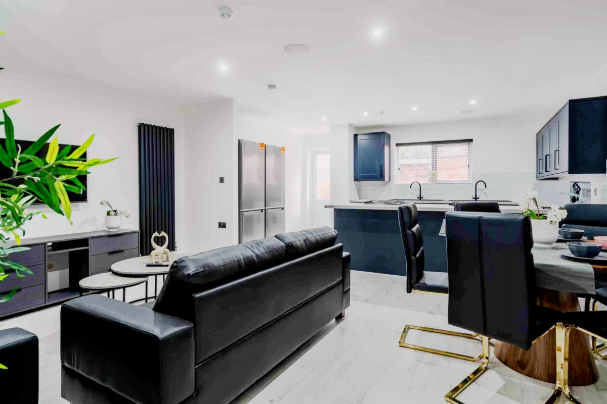 30 Egerton Road, l15 0