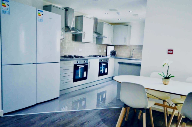 40 Langton Road, L15 2