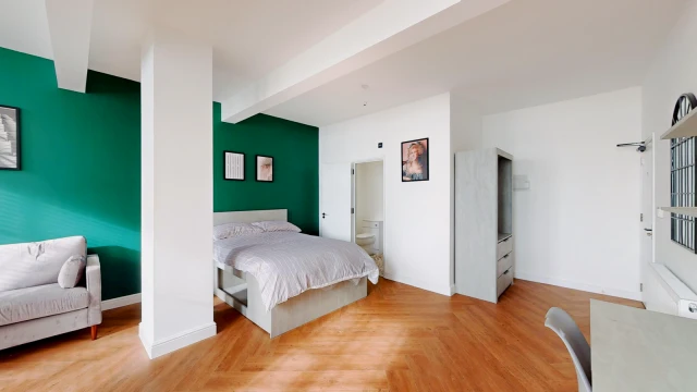 Derby Road , LE11 5HL 3