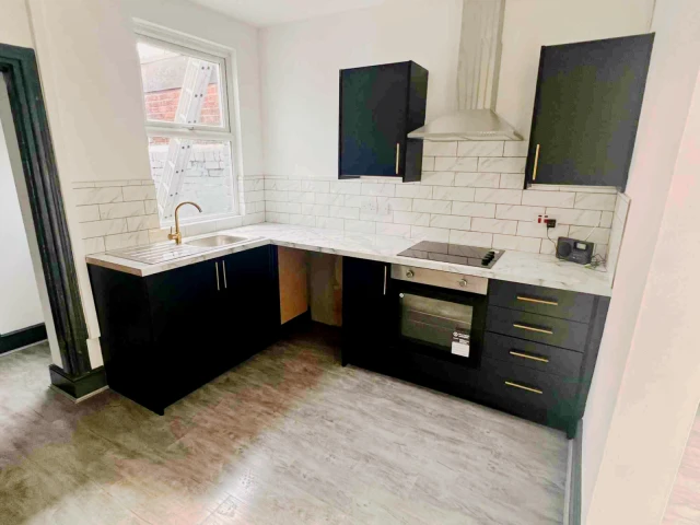 27 Altcar Avenue, L15 1