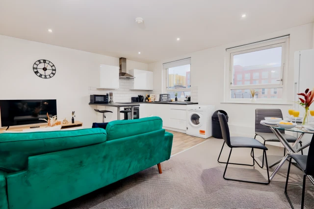 Blenheim Terrace, LS2 9HN 3