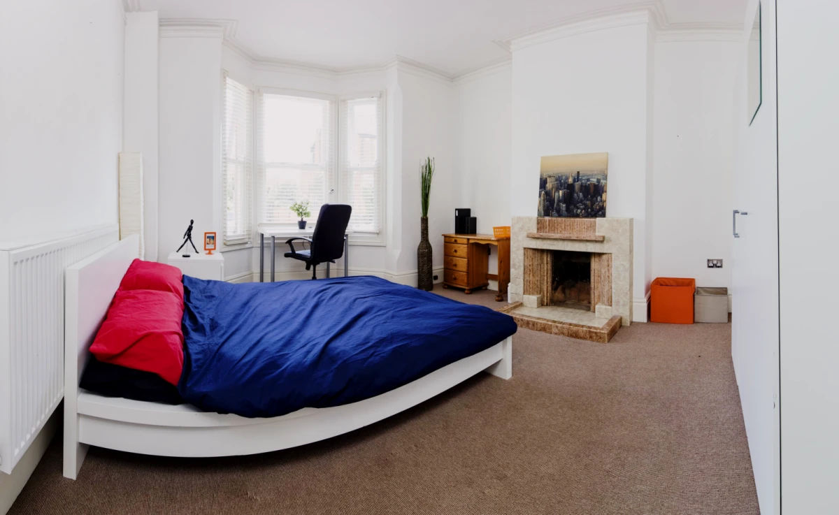 Park Road, LE11 2HD 0
