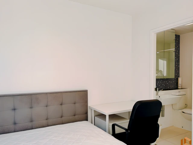 639 Lonsdale St 4