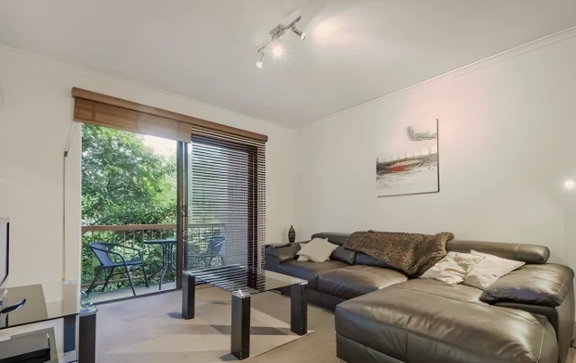 274 South Terrace 2