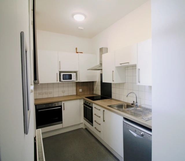 Flat 3 Room 2 , Lower Brown Street, LE1 5XU 3