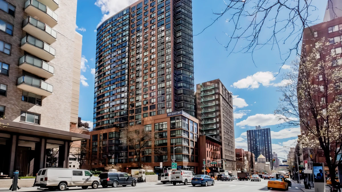 300 East 39th Apartments - New York student accommodation