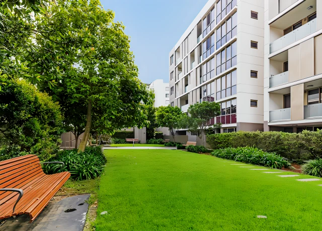 6A Grandstand Parade