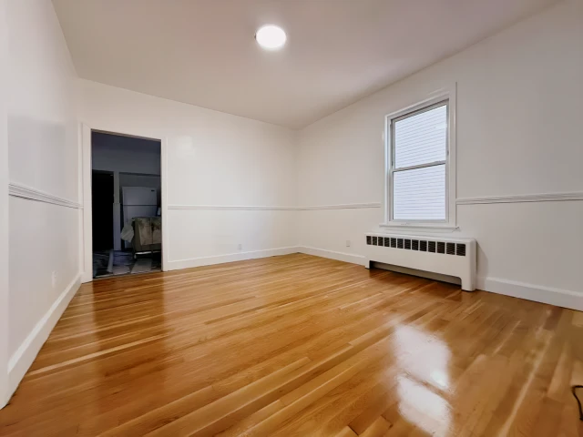 33 Whitman St 1