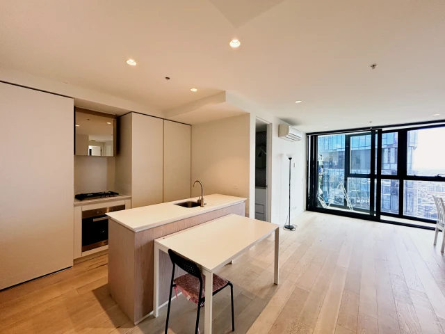 5406/135 A' Beckett Street 4