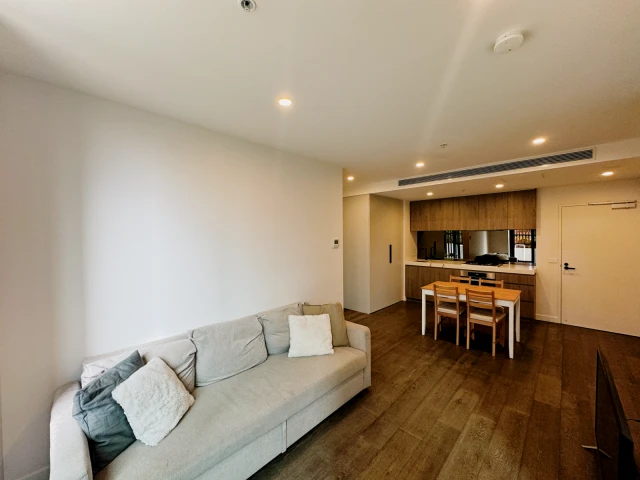 410/393 Spencer Street 1